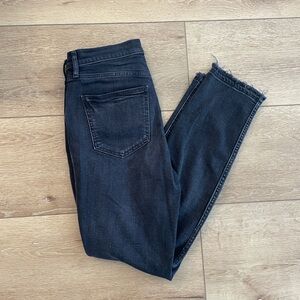 Women’s Black Gap Jeans Size 8 Long
